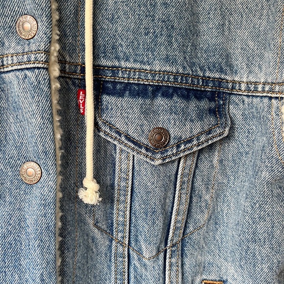 Levi’s Sherpa Denim Jacket XS (NWOT) - Picture 2 of 6